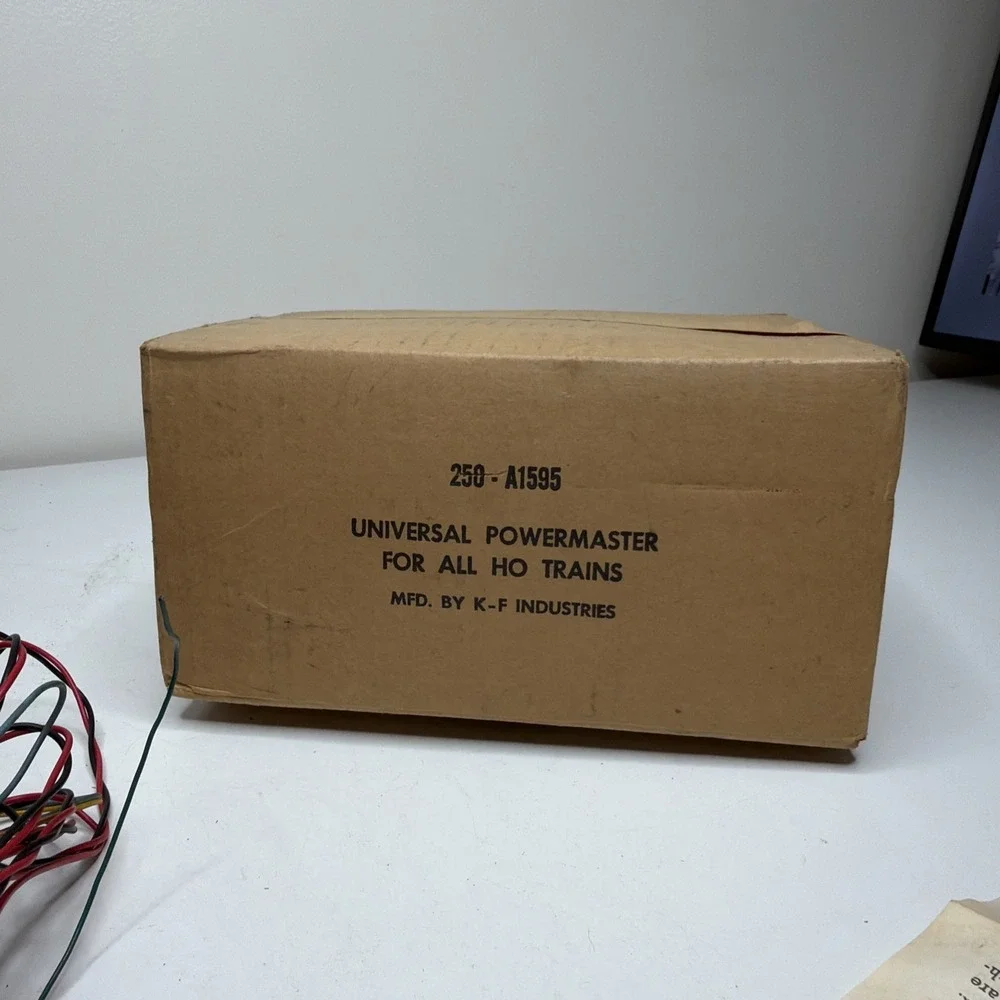 Kf Industries Universal PowerMaster Dual Pack Train Transformer HO Original Box